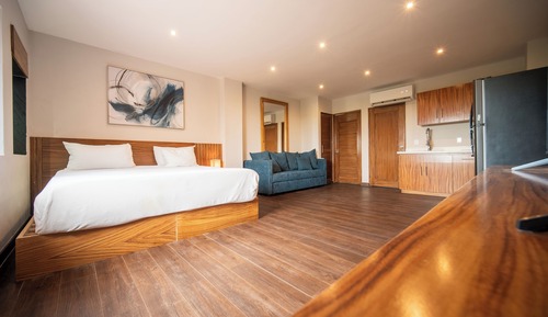 Studio King Size City View