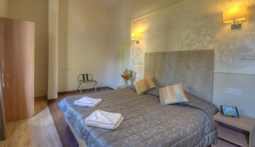 Economy Single Room (Overlooking Service shaft)