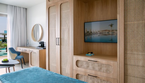 Suite junior, balcón, vistas al mar (Swim up)