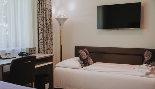 Habitación triple Confort, vistas al jardín