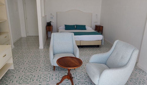 Sky Deluxe Room