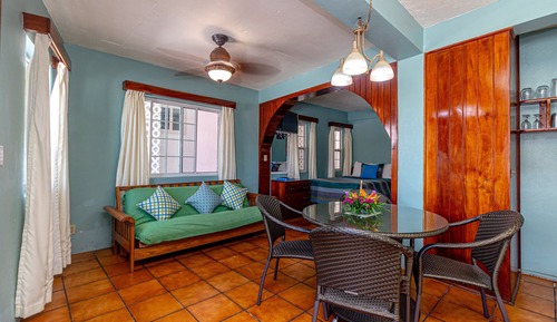 Suite estudio estándar, 2 camas dobles, cocina, en la zona del patio