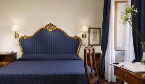 Habitación triple clásica