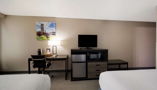 Habitación estándar, 2 camas de matrimonio, frigorífico y microondas (Refrigerator & Microwave)