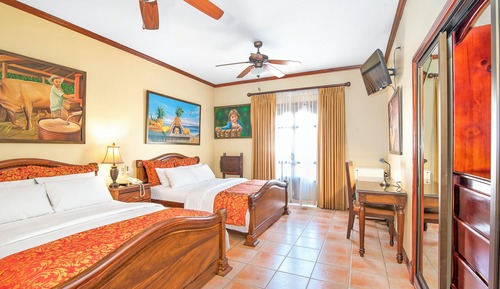 Deluxe Queen Room With Two queen Beds