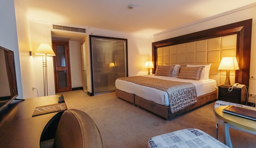 Suite estudio de lujo, 1 cama de matrimonio grande, vistas a la ciudad