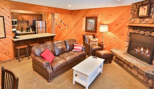 Habitación estándar, varias camas, vistas al lago (3 Bedroom Grand View Cabin)
