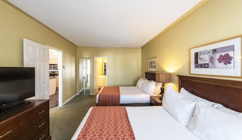 Suite, varias camas, no fumadores, en una planta alta (Two-Bedroom)