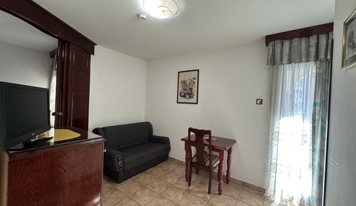 Habitación familiar, terraza, vistas a la ciudad (Standard)