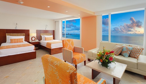 Habitación superior con 2 camas individuales, vistas al mar