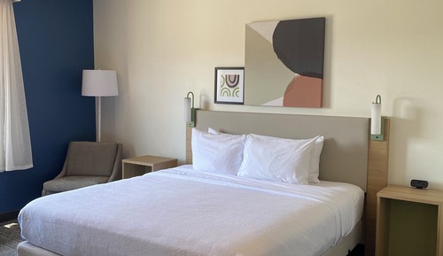 Habitación, 1 cama de matrimonio grande, accesible para personas con discapacidad, bañera (Mobility)