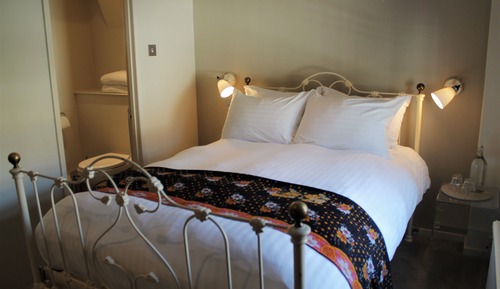 Habitación Confort doble, baño privado (Small Double)