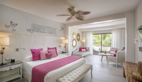 Privileged Romance Deluxe Junior Suite