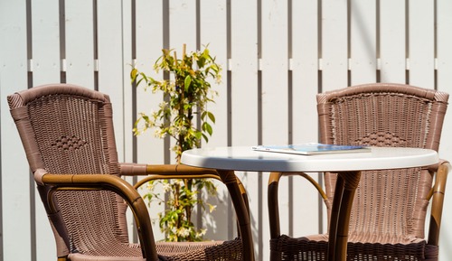 Habitación Confort con 1 cama doble o 2 individuales, patio