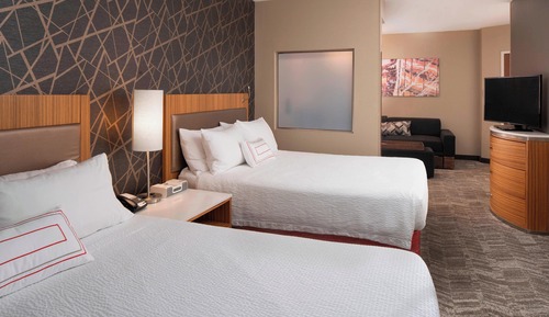 Estudio, 2 camas de matrimonio