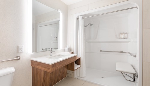 Habitación estándar, 1 cama de matrimonio grande (Mobility)