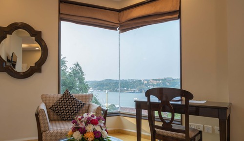 Habitación superior, vistas al río