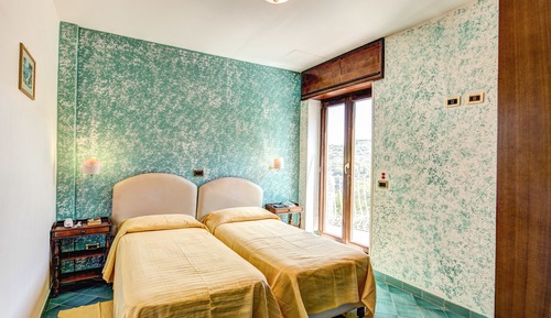 Habitación clásica, balcón (Hermitage)