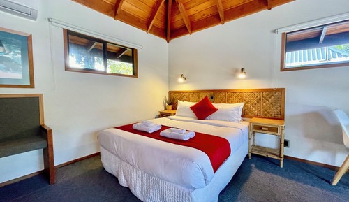 Cabaña Deluxe, 1 cama de matrimonio grande, vistas al jardín