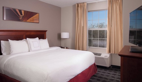 Suite, 2 habitaciones (Mobility Accessible, Roll-In Shower)