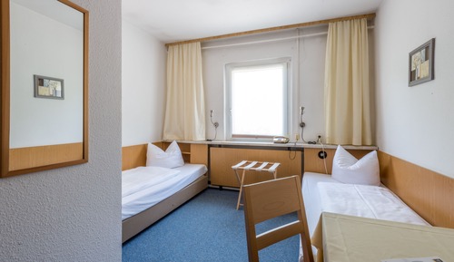 Habitación estándar con 2 camas individuales