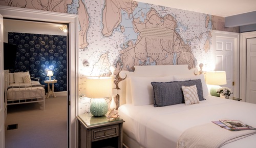 Deluxe King Suite