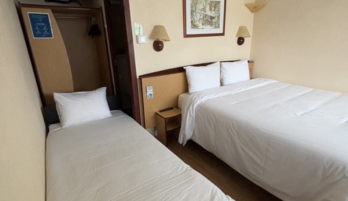 Standard Room - 1 Double Bed 1 Junior Bed up to 10 years