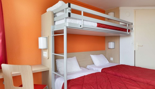 Habitación estándar, varias camas (1 Double and 1 Single bed)