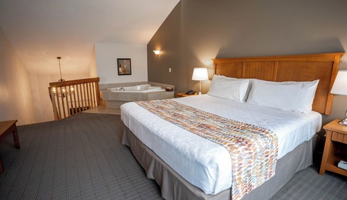 Suite exclusiva, 1 cama de matrimonio grande con sofá cama