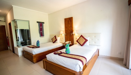 Habitación Deluxe con 2 camas individuales, acceso a la piscina