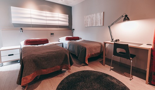 Habitación con 2 camas individuales