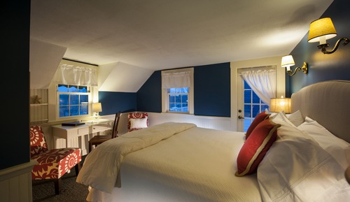 Habitación, balcón, vistas al mar