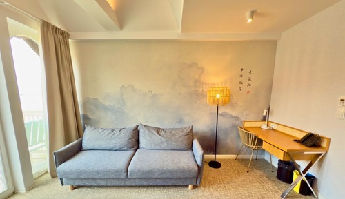 Habitación Deluxe doble, balcón, vistas parciales al mar