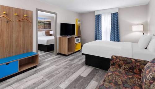 Efficiency, Habitación, 1 cama de matrimonio, no fumadores