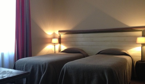 Habitación con 1 cama doble o 2 individuales, 2 camas individuales