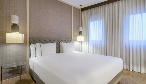 Habitación superior, 1 cama de matrimonio grande, no fumadores, vistas a la ciudad