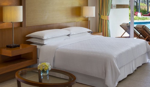 Habitación, 1 cama de matrimonio grande con sofá cama, frente al mar