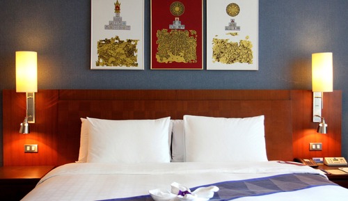 Habitación, 1 cama de matrimonio grande, vistas a la piscina