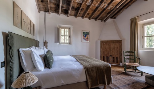 Habitación superior con 1 cama doble o 2 individuales