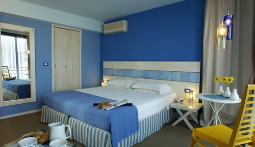 Habitación doble, balcón, vistas al mar