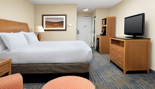 Estándar con cama de matrimonio King