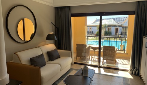The Level, Suite junior