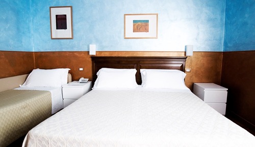 Habitación triple clásica