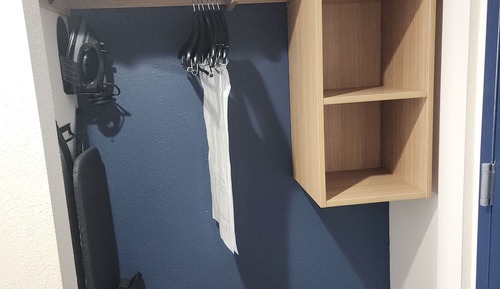 Habitación, varias camas