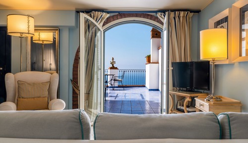 Apartamento, 1 habitación, terraza, en edificio anexo