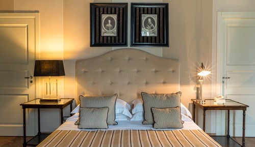 Villa de lujo, vistas al jardín, en edificio anexo