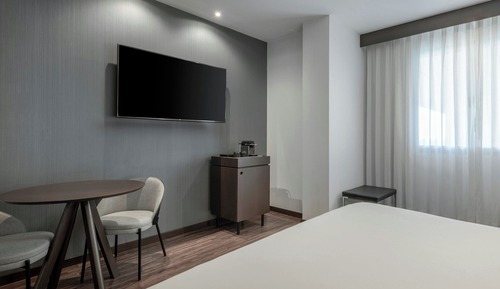 Habitación superior, 1 cama de matrimonio grande con sofá cama, no fumadores