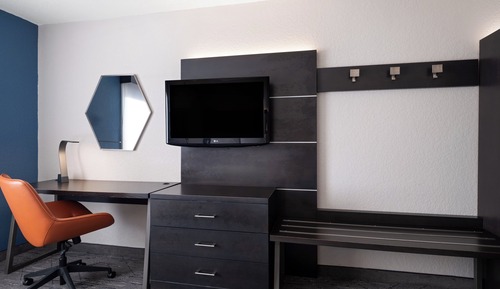 Suite, 1 cama de matrimonio grande con sofá cama (Wet Bar)