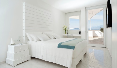 Habitación, terraza, vistas al mar