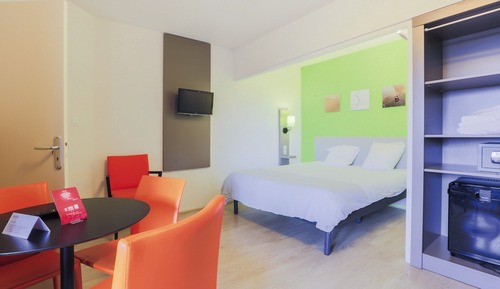 Apartamento clásico, 1 habitación, balcón